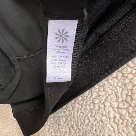 Athleta black removable cup sports bra back hook S/ M petite - Picture 5 of 14